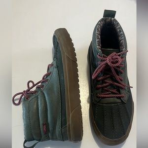 Women’s Vans Hightop Boots Size 9